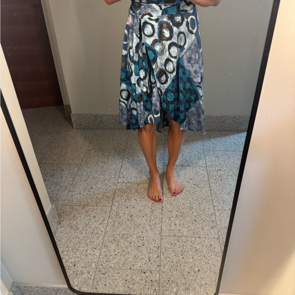 Vintage Jam’s World  Blue and Black tye dye circle print wrap  Midi Skirt